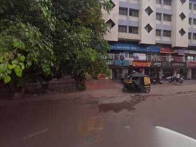 Dazzling Manali Cafe