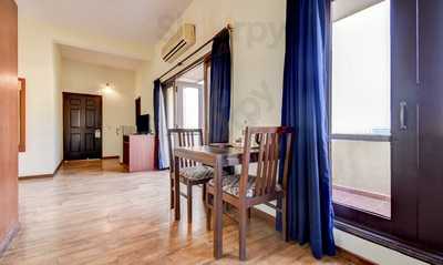 Currys And Dosas Express