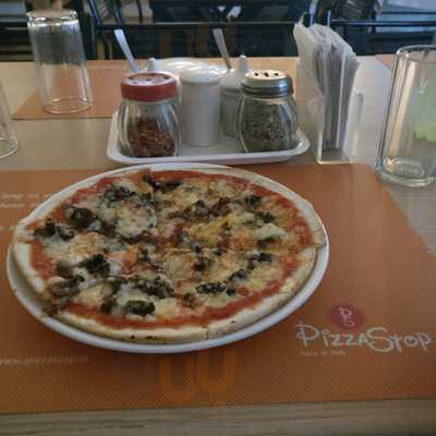 Pizza Stop