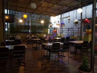 Mandara Bar And Restaurant