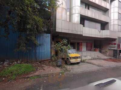 S P R Bar And Restaurant