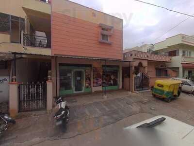 Lilly Hotel Restaurant