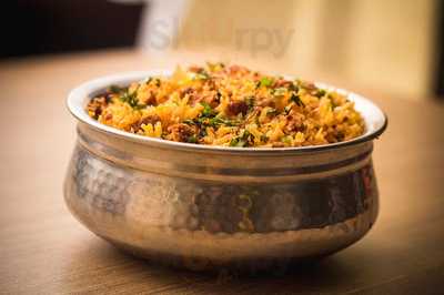 Kusum Deluxe Restaurant