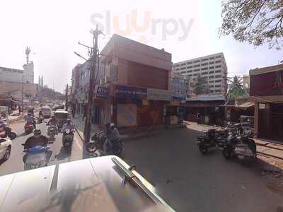 Hotel Gayathri Restaurant