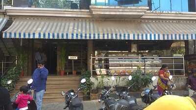 Elevanth Cross Restaurant