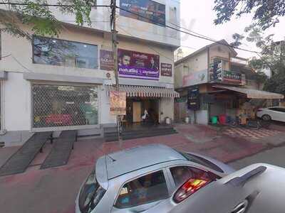 Mahalakshmi Bar & Restaurant