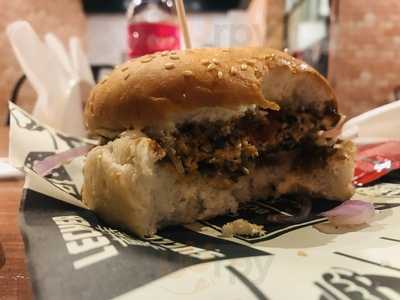 Cheesy Juicy Burgers