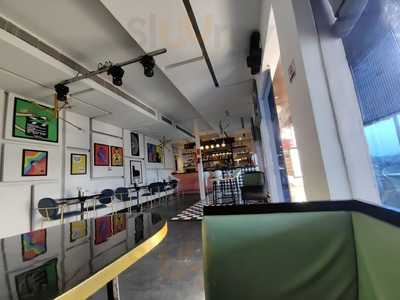 Chameleon Lounge Bar