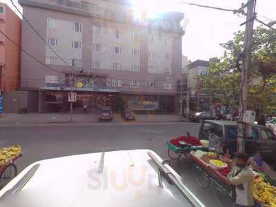 Chameleon Lounge Bar