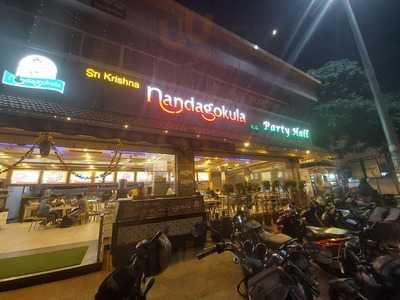 Sri Krishnapriya Veg