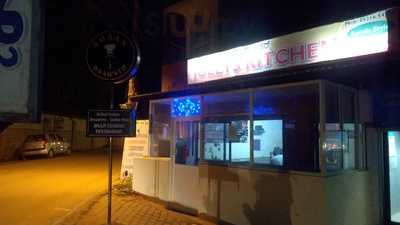 Hotel Chikoos Restaurant