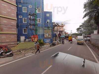 Hotel Chikoos Restaurant