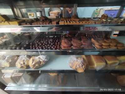 S.r Bakery