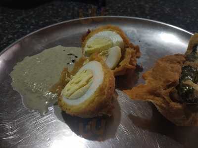 Sri Veeranjaneya Tiffin Centre