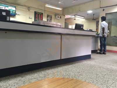 Sri Sai Churmuri Corner