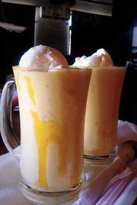 Lacima Cafe And Pizzeria