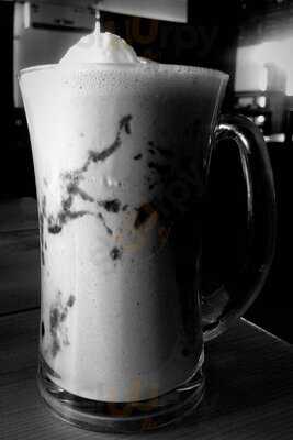 Lacima Cafe And Pizzeria