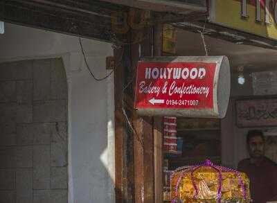 Hollywood Bakery
