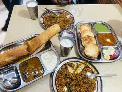 Vishal Vaishno Dhaba