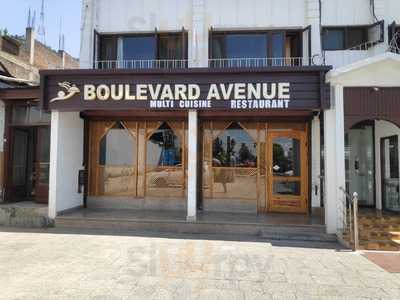 Boulevard Avenue
