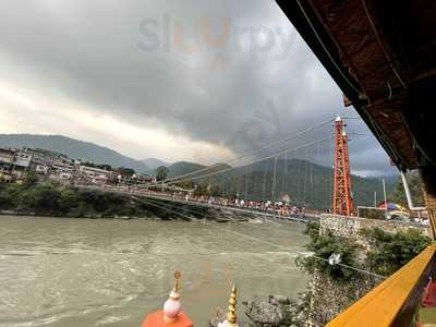 Mudra Cafe & Restaurant