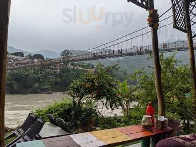 Mudra Cafe & Restaurant