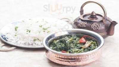 Golden Chinar Restaurant