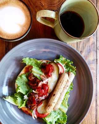 Frankie's Restaurant & Cafe