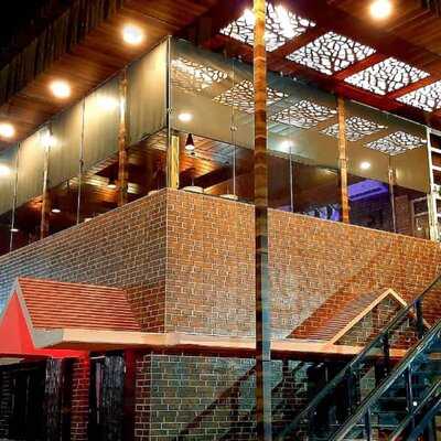 Kings Landing Lounge By Midway Resort & Bar