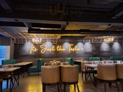 Noorjehans Open Grill