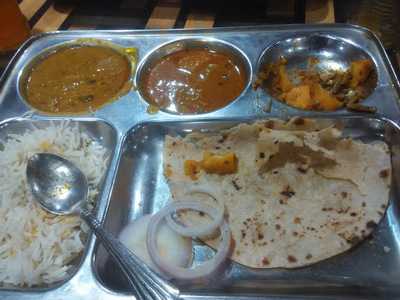 Santushti Restaurant