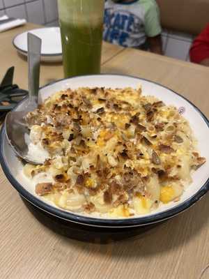 Smoke House Deli Colaba