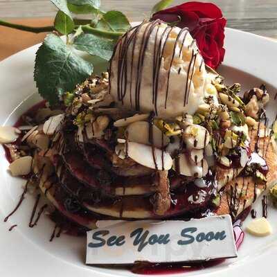 The Drawing Room & The St. Regis Bar