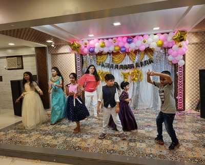 Mahesh Fine Dine & Bar