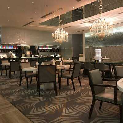 Rivea, Taj Santacruz