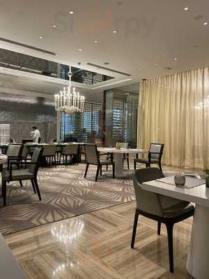 Rivea, Taj Santacruz