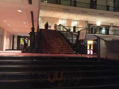 Atrium Bar & Lounge, Taj Lands End, Mumbai