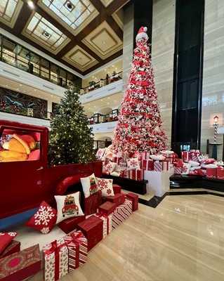 Atrium Bar & Lounge, Taj Lands End, Mumbai