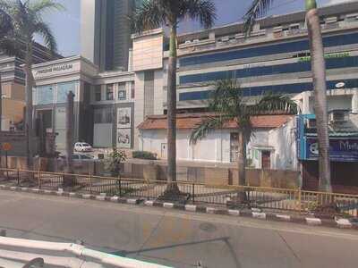 The Irish House Lower Parel