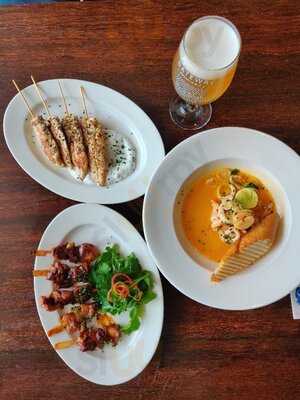 Gateway Taproom, Bkc