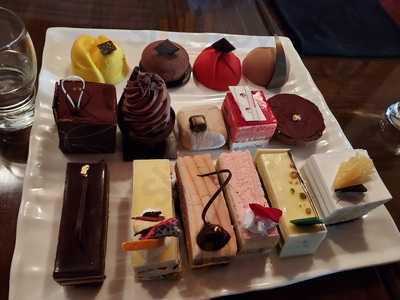 Ivy Restaurant And Banquets