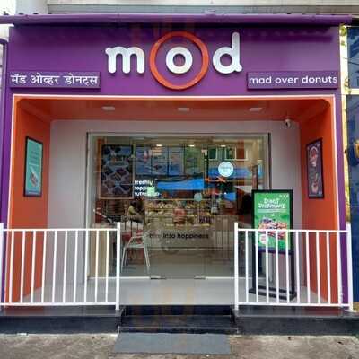 Mad Over Donuts
