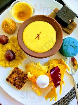 Oh-two-two At The Trident Hotel