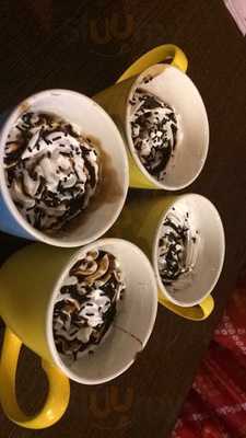 The Baack Benchers Restaurant And Cafe