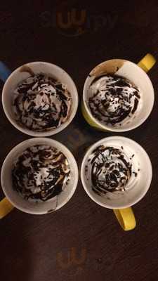 The Baack Benchers Restaurant And Cafe