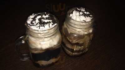 The Baack Benchers Restaurant And Cafe