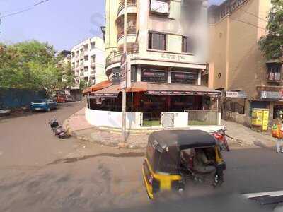 The Baack Benchers Restaurant And Cafe