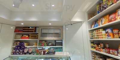 Hotel Saroj & Sweet Mart Restaurant