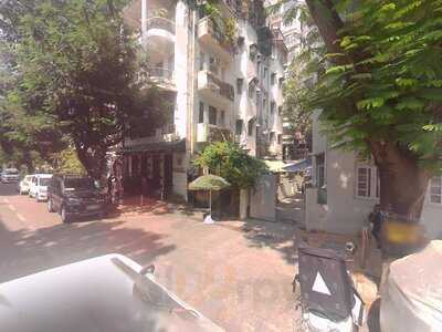 Cafe Basilico - Colaba