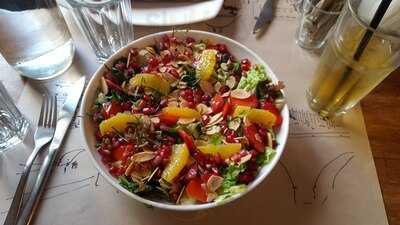 Suzette Powai - Hiranandani